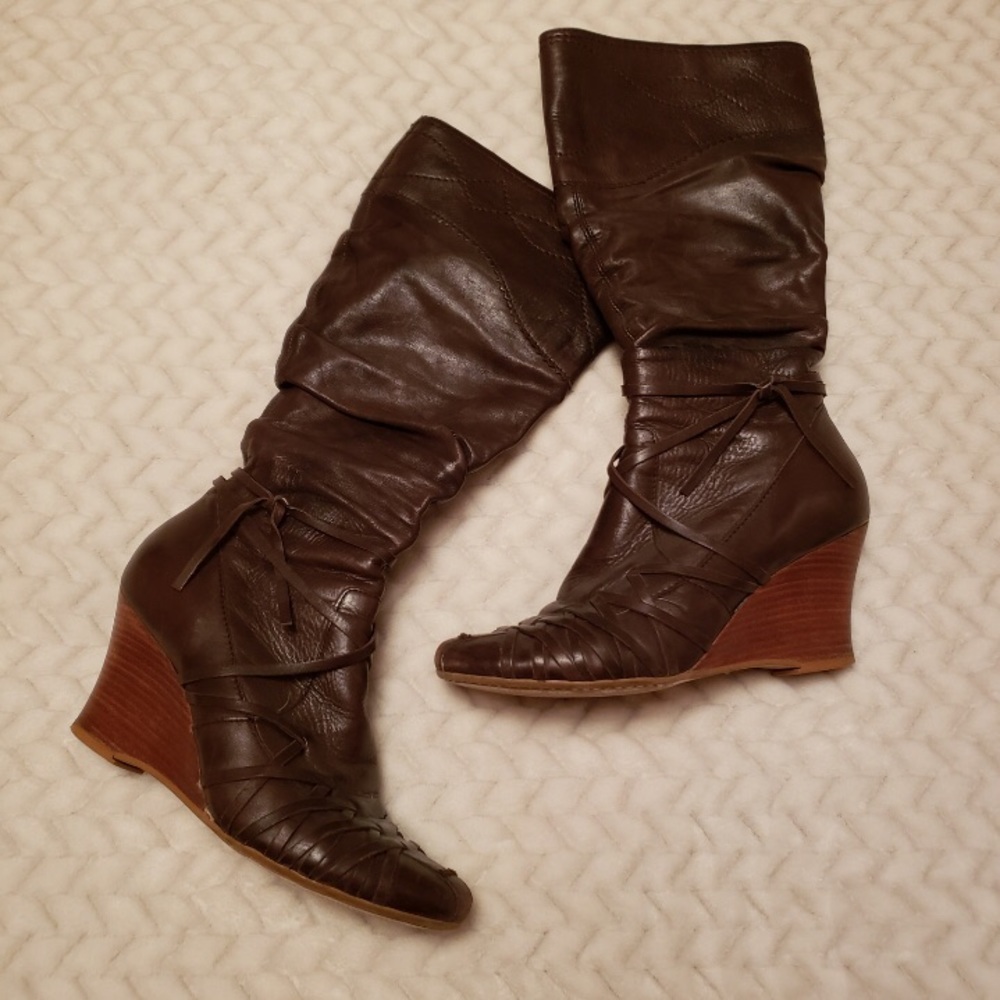 B2-BROWN’S Leather Wedge Heel Boots